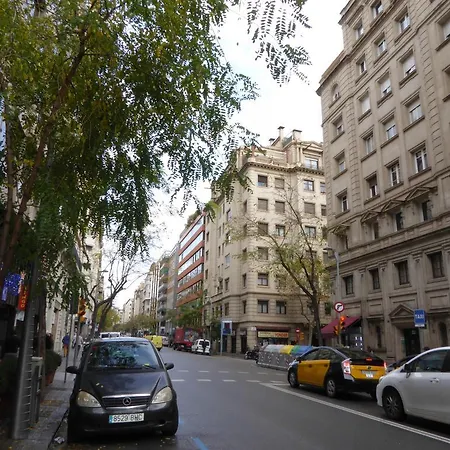 Residencia Universitaria San Marius- Diagonal Apartment *