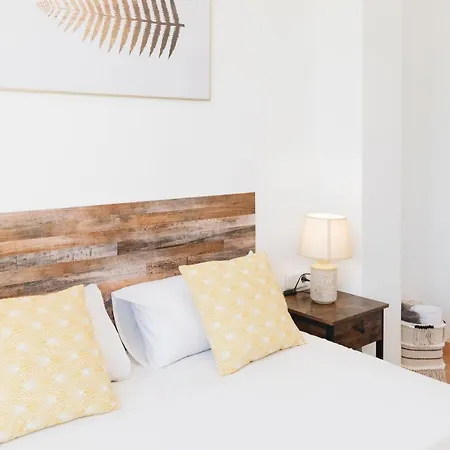 Apartament Sunny And Modern Ideal For Groups Barcelona
