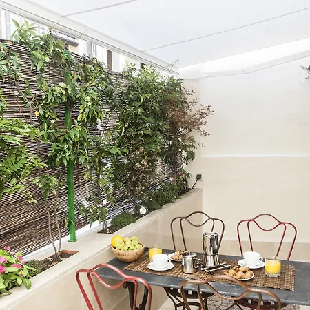 We Town House With Terrace Διαμέρισμα *
