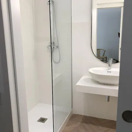 The Mo House 2* برشلونة