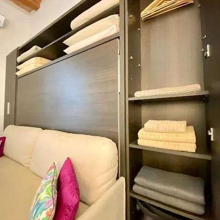 Apartment True Design In Heart Of Noble Bcn