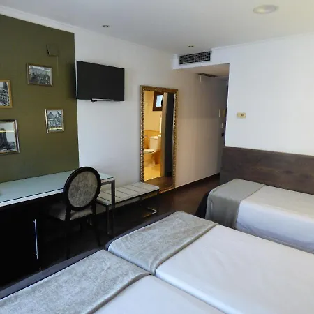 Moderno 3*