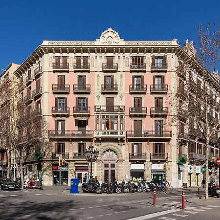 Key Plaza Universidad - Gran Via Lägenhet