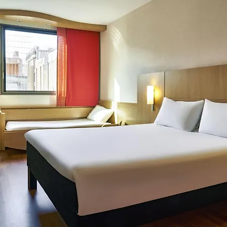Отель Ibis Centro