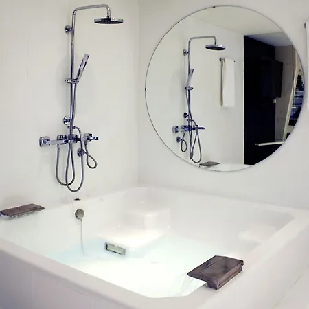 La Franca Travellers Adults Only Hotel 2*
