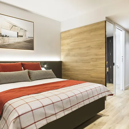 Otel Acta Voraport 3*