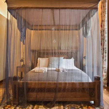 Midtown Luxury By Sweett Apartment *