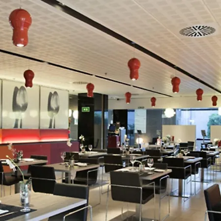 Ilunion Hotel