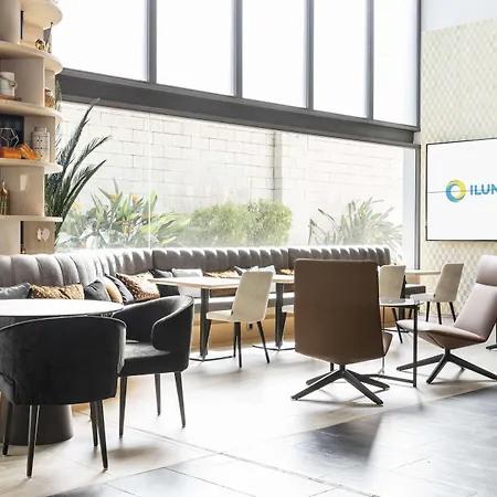Ilunion Hotel 4*