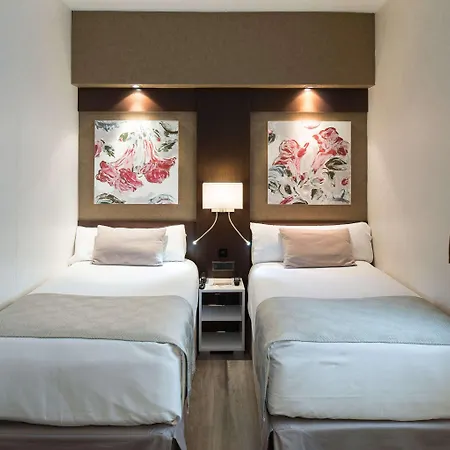 Hotel Catalonia Mikado 3*