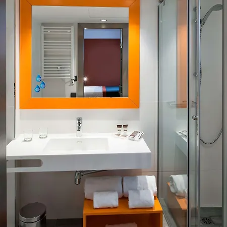 Hotel Catalonia Mikado 3*