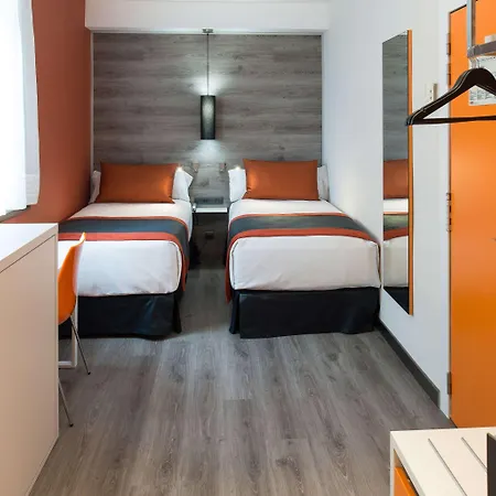 Hotel Catalonia Mikado 3*