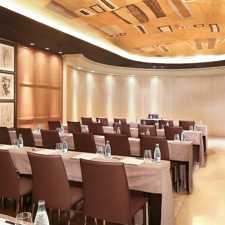 Claris & Spa Gl, A Small Luxury Of The World Hotel 5*