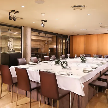 Hotel Claris & Spa Gl, A Small Luxury Of The World