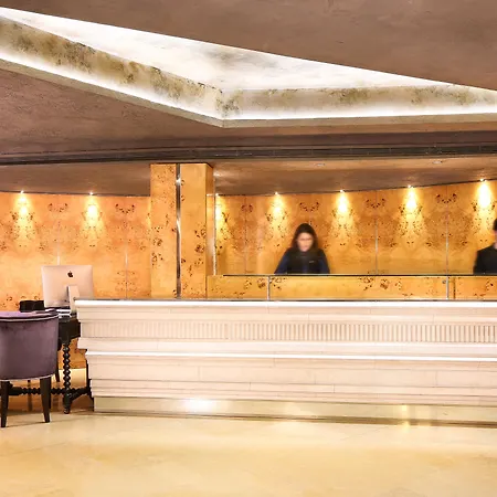 Hotel Claris & Spa Gl, A Small Luxury Of The World 5*
