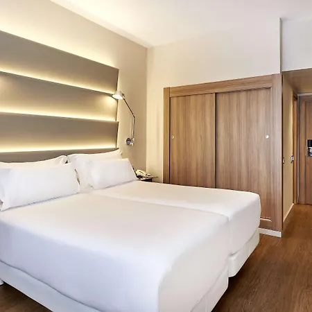 Nh Sants Отель 4*