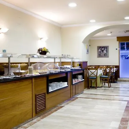 Hotel Oasis 2*