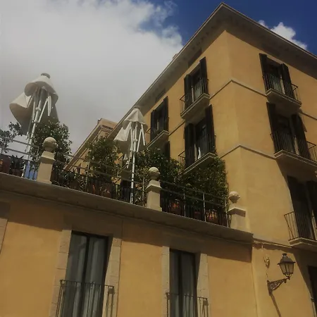 Oasis Hotel
