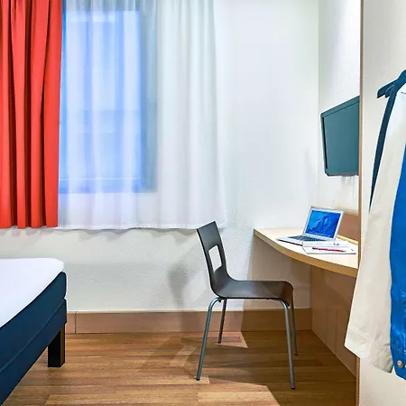 Отель Ibis Centro 2*