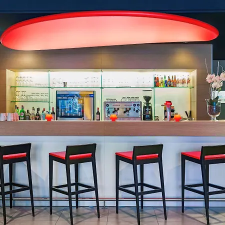 Ibis Centro Отель Барселона