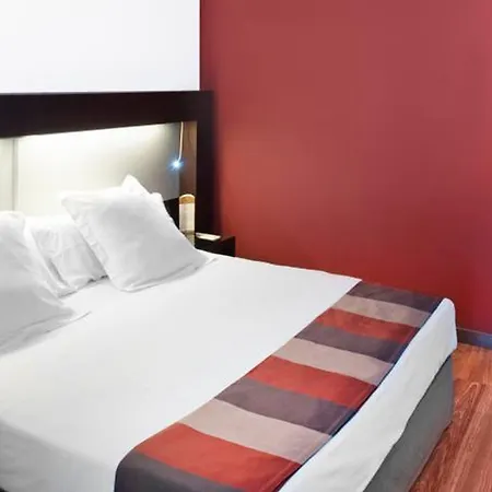 Hotel Catalonia Port 4*