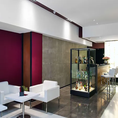 Hotel Catalonia Port 4*