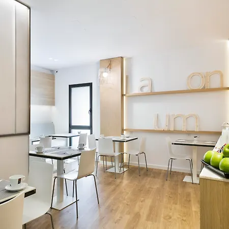 Acta Laumon Hotel 3*