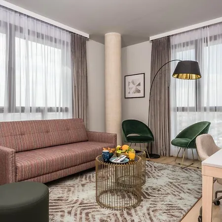 Hotel Leonardo Royal Fira