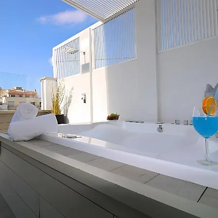 Incredible Penthouse With Jacuzzi In The Center, Unique In The Area Apartment *