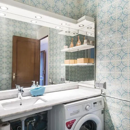 Spacious 3 Bed In The Heart Of Sant Antoni * Βαρκελώνη