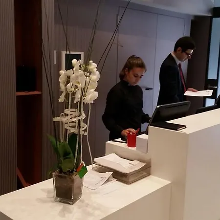 巴塞罗那安比特酒店 酒店