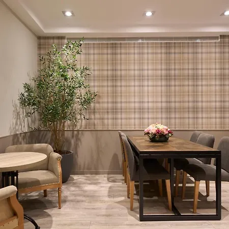 Hotel Catalonia Castellnou Barcelona