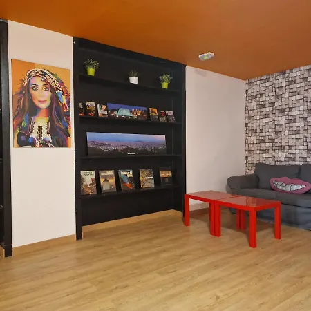 Hostel Arc House *