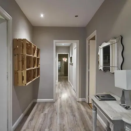 Apartamento Magnificent 4 Bedroom In Eixample