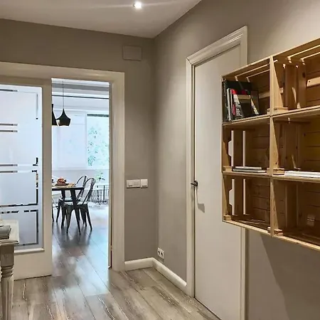 Magnificent 4 Bedroom In Eixample Apartamento *