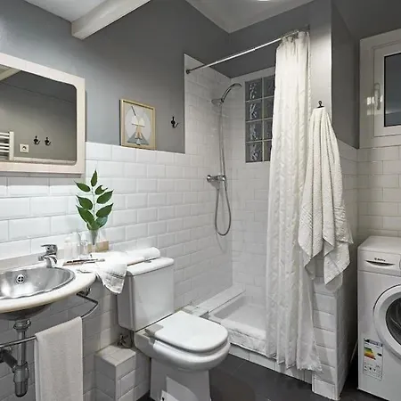 Magnificent 4 Bedroom In Eixample *