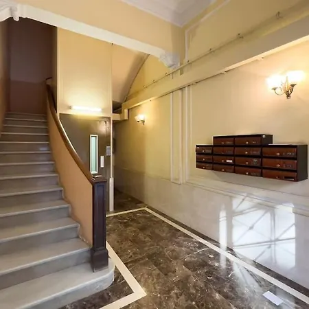 Apartamento Bebarceloner Eixample - 3 Bedrooms