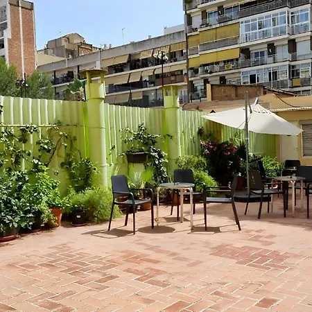 Paraiso Hostel *