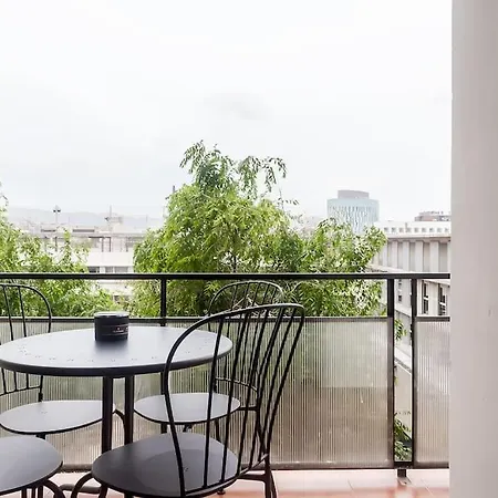 8 Min Walk To The & 10 Min Walk To Convention Centre ! * Barcelona