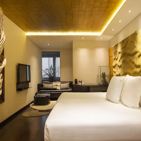 Claris & Spa Gl, A Small Luxury Of The World