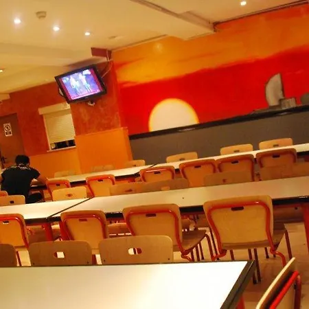 Hostel Sun & Moon Barcelona