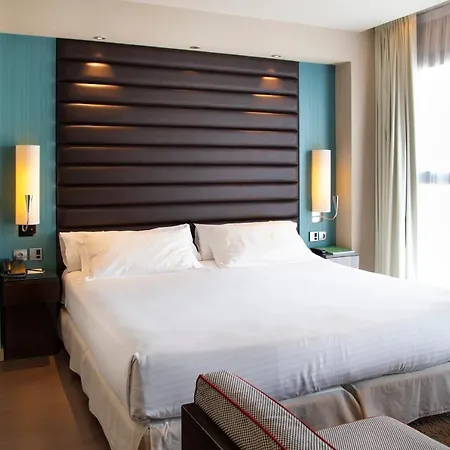 Hotel Pestana Arena 4*
