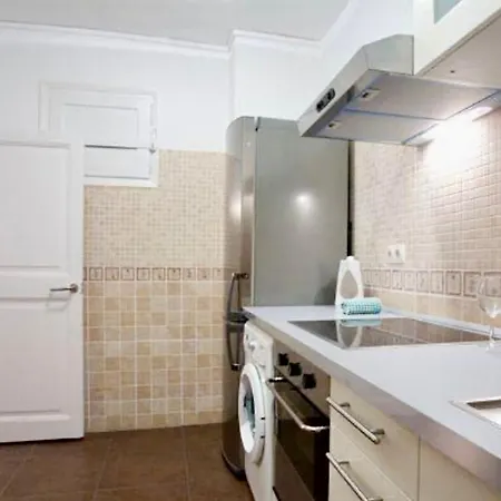 5-bed In The Heart Of The برشلونة
