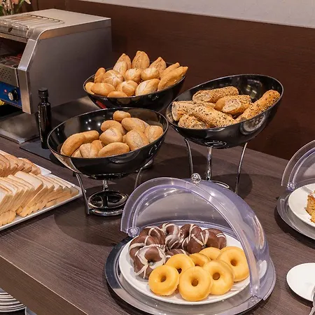 فندق أتيكا 21 مار 4*