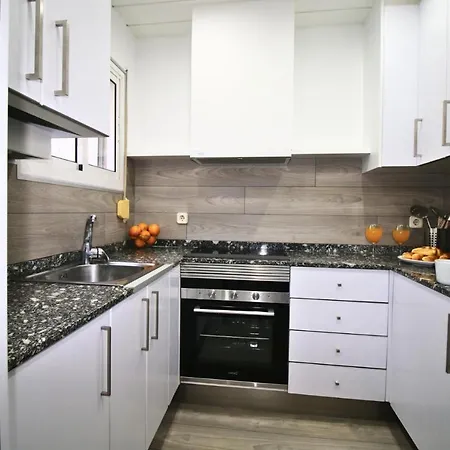 In The Centre Perfect For Long Term Apartment *