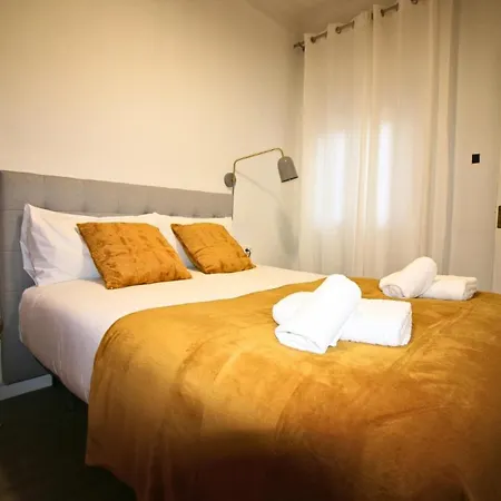 In The Centre Perfect For Long Term Apartment *