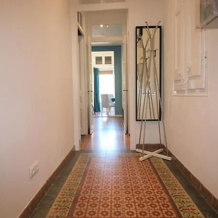 Ideal For Seasons In Apartment *