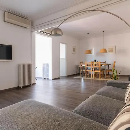 Lägenhet Centric And Spacious, Excellent For Families *