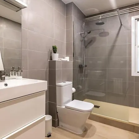 Centric And Spacious, Excellent For Families Lägenhet
