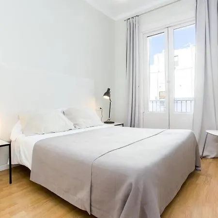 Bright And Modern 3bedroom In Ramblas 3 1b Apartman